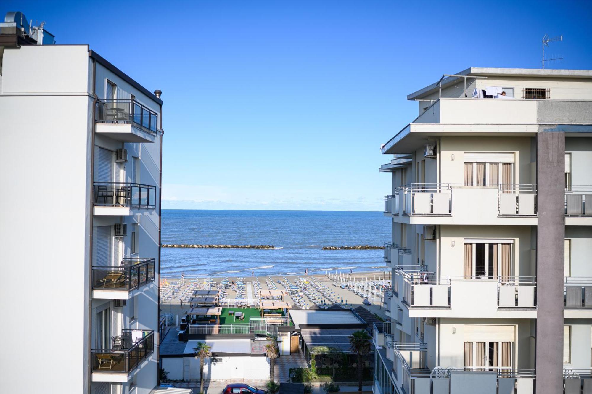 Hotel De Paris Lido Di Savio Extérieur photo